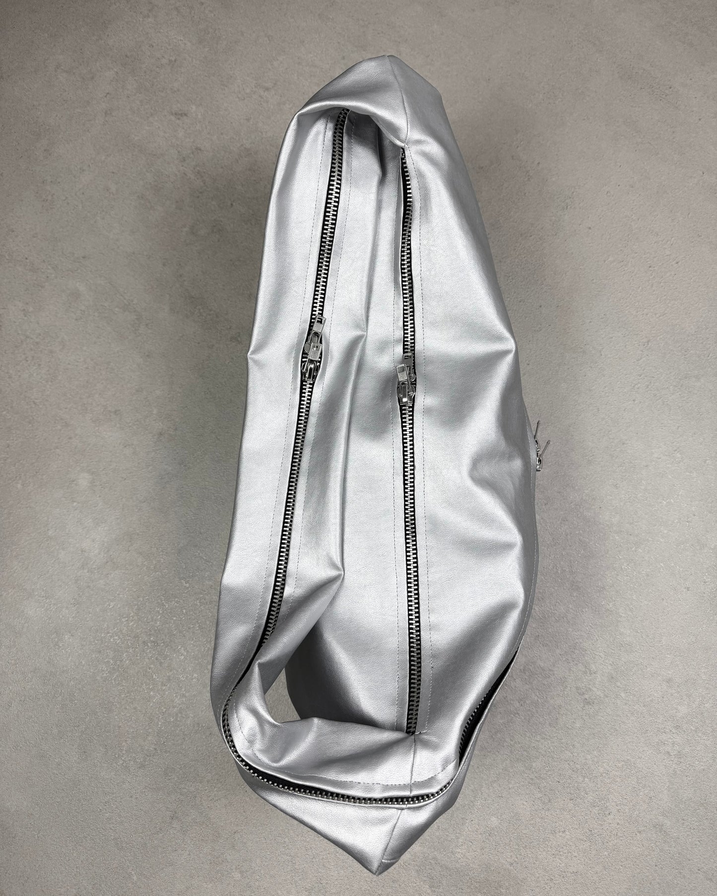 144 INFINITY BAG SILVER